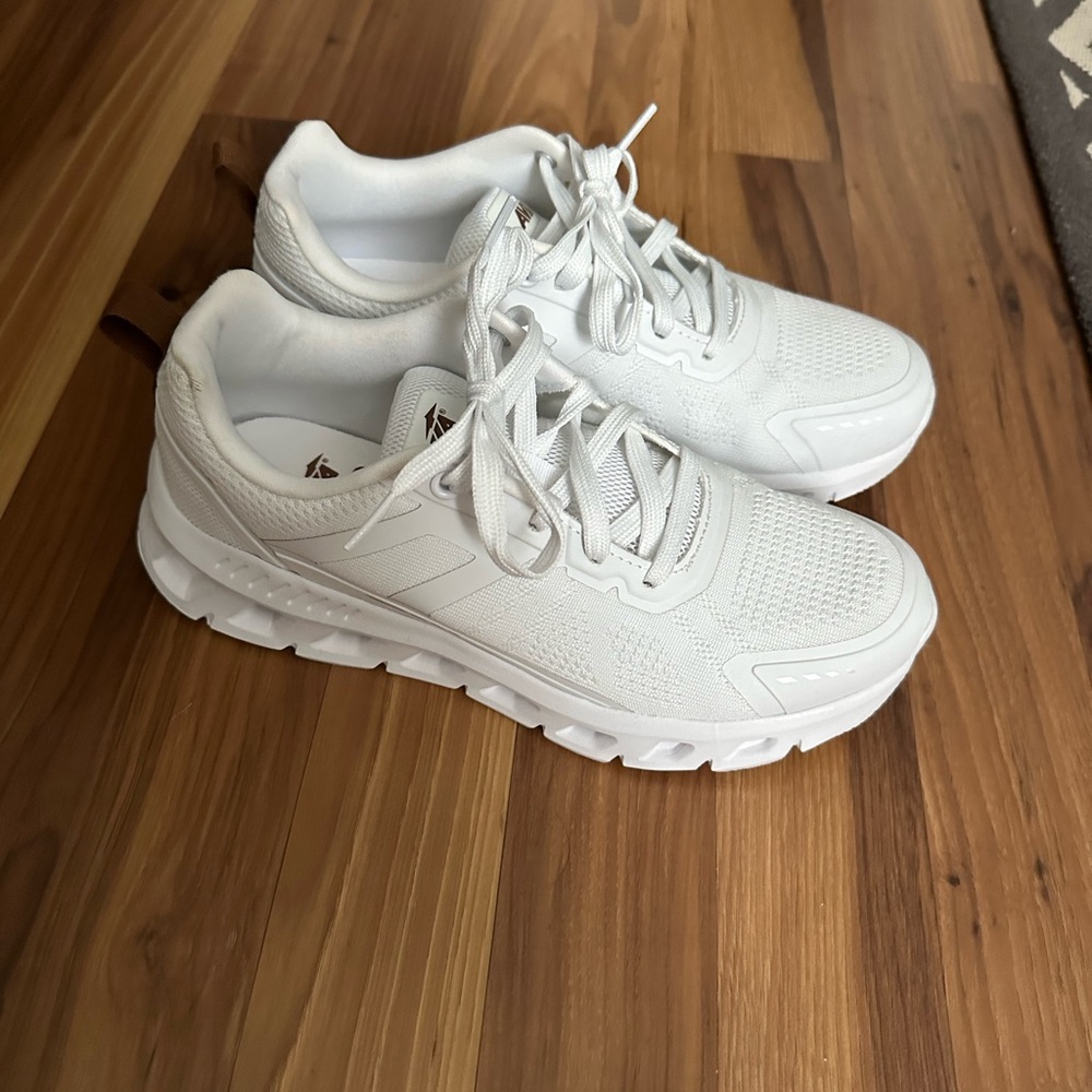 Avia White Athletic Shoes
